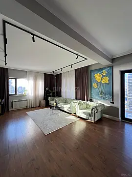 Kirayə verilir 3 otaqlı mənzil 150 m²