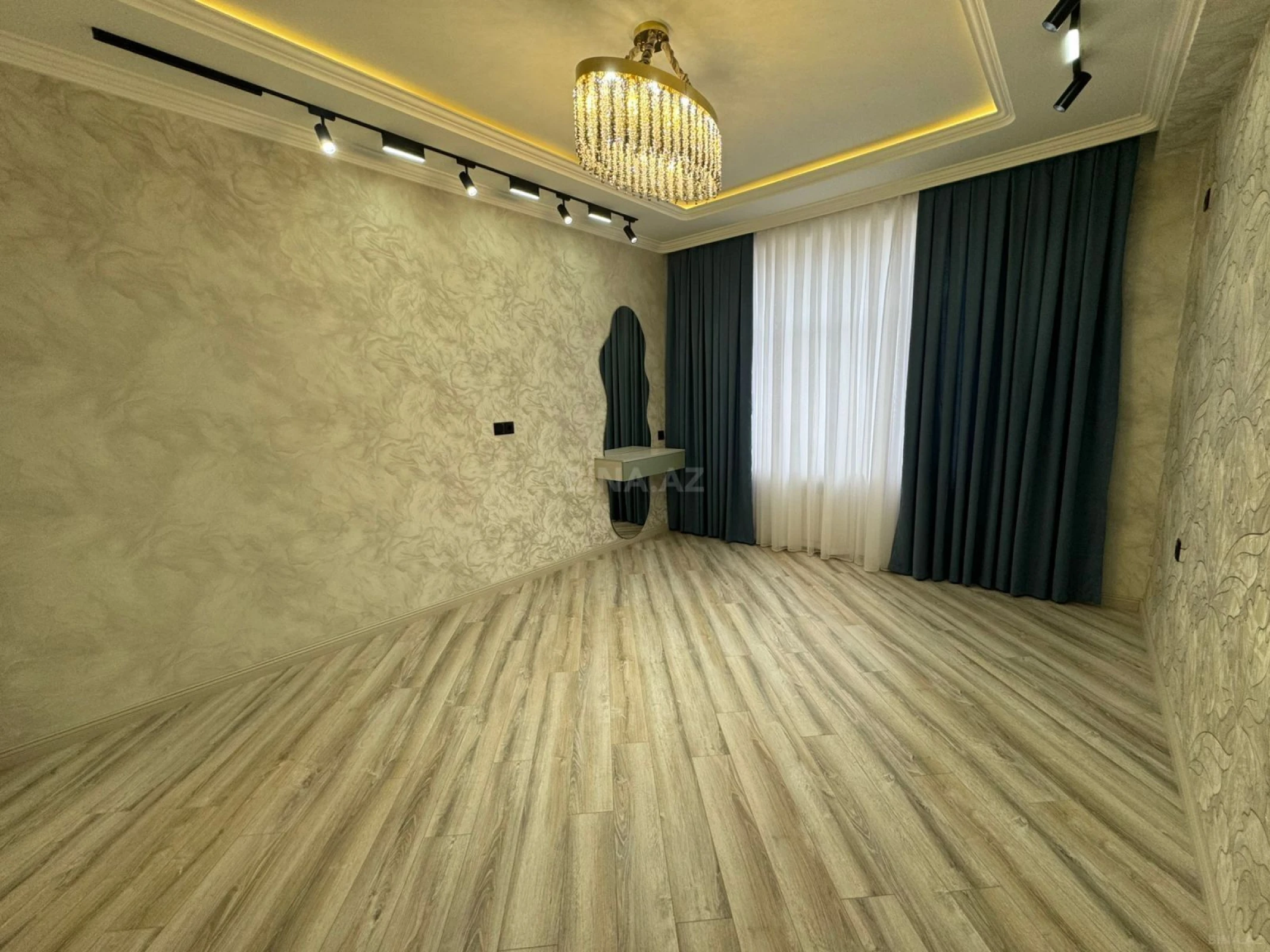 Satılır 3 otaqlı mənzil 86 m²