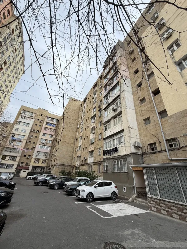 Satılır 2 otaqlı mənzil 42 m²