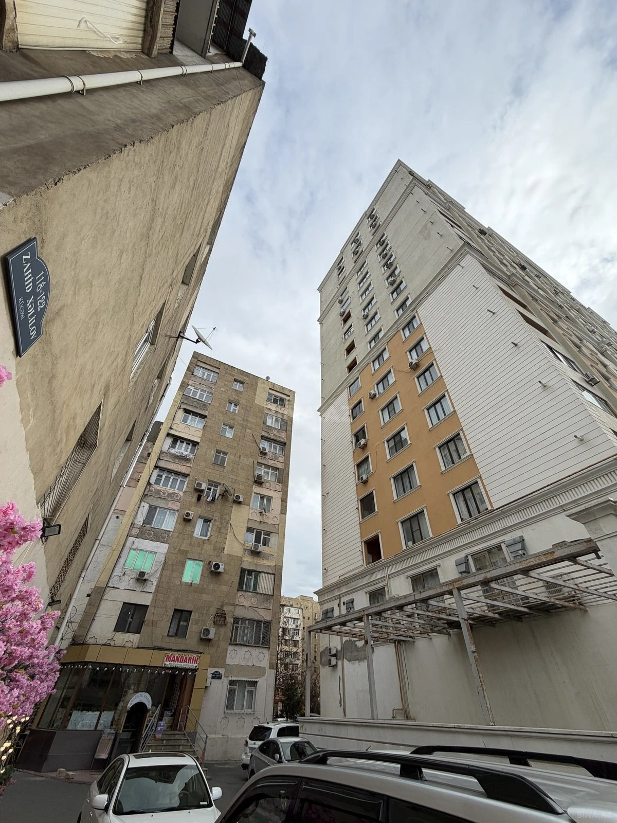 Satılır 2 otaqlı mənzil 42 m²