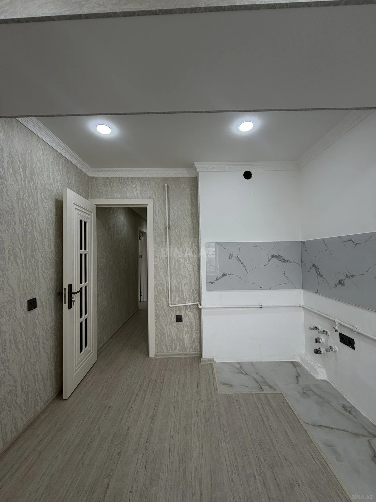 Satılır 2 otaqlı mənzil 42 m²