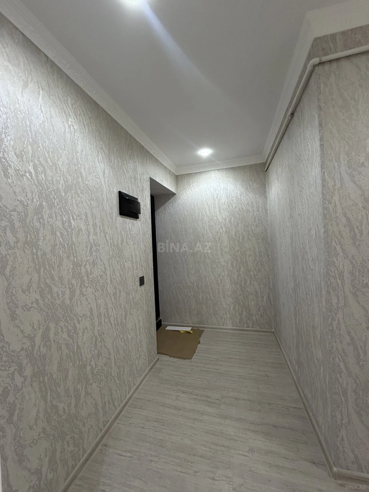 Satılır 2 otaqlı mənzil 42 m²