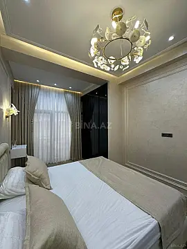 Satılır 3 otaqlı mənzil 122 m²