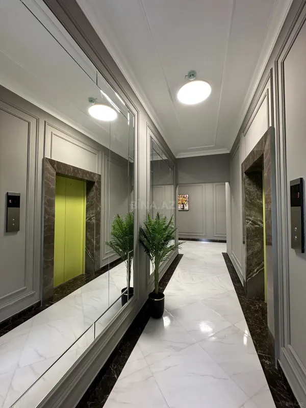 Satılır 2 otaqlı mənzil 96 m²