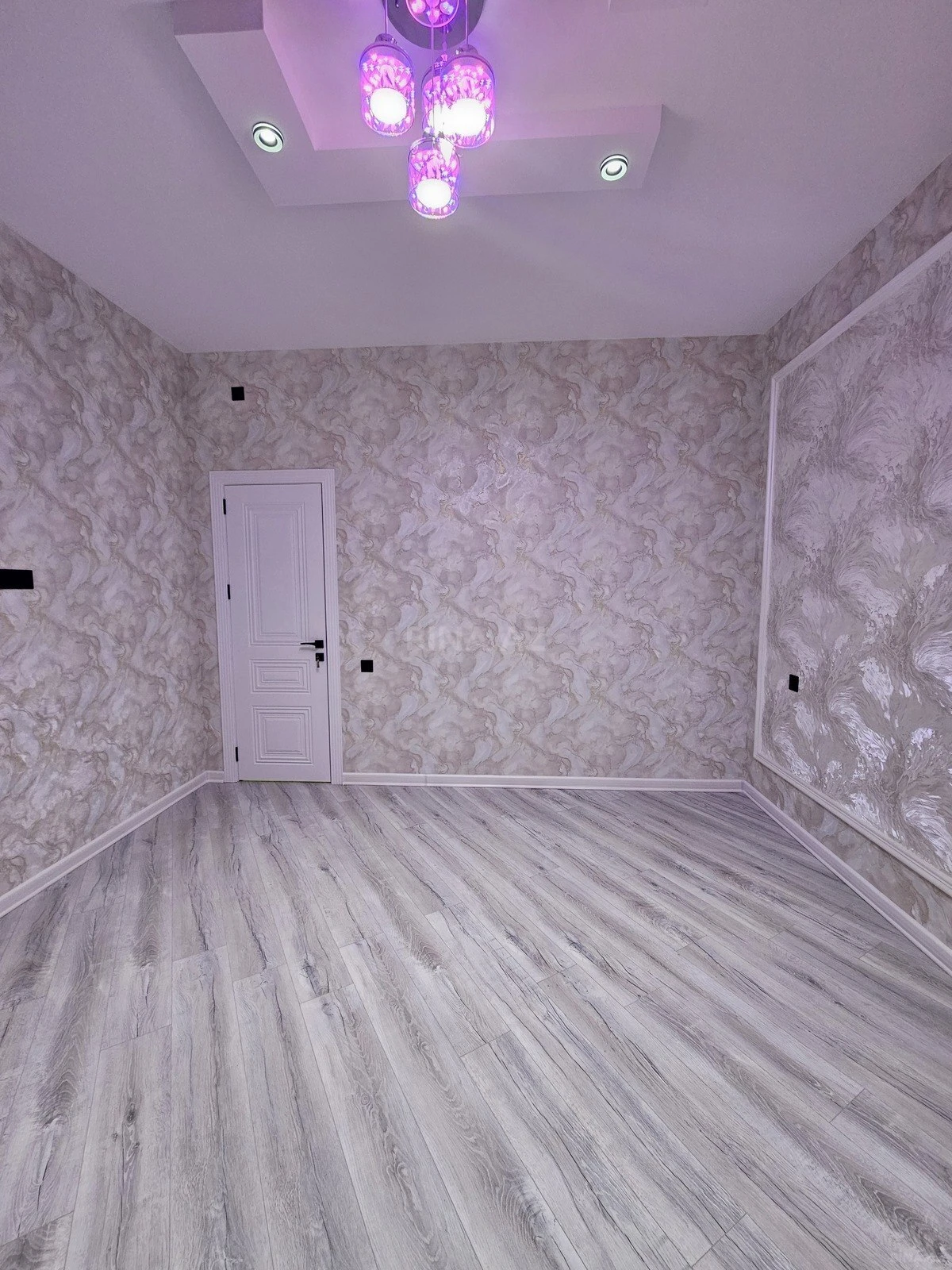 Satılır 4 otaqlı həyət evi 160 m²