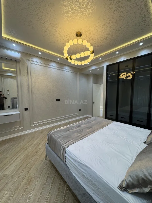 Satılır 3 otaqlı mənzil 128 m²