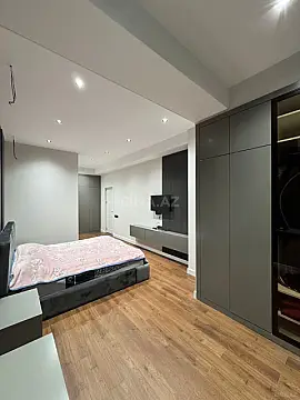 Satılır 4 otaqlı mənzil 170 m²