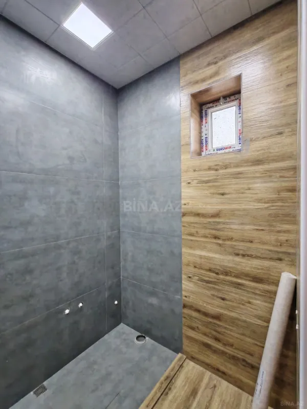 Satılır 5 otaqlı həyət evi 220 m²