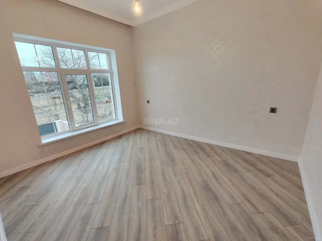 Satılır 5 otaqlı həyət evi 220 m²