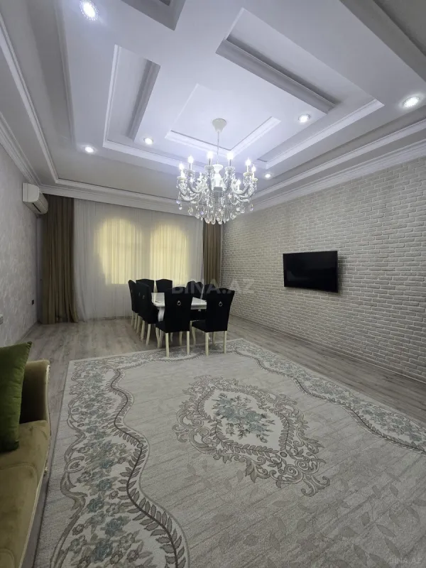 Satılır 5 otaqlı həyət evi 225 m²
