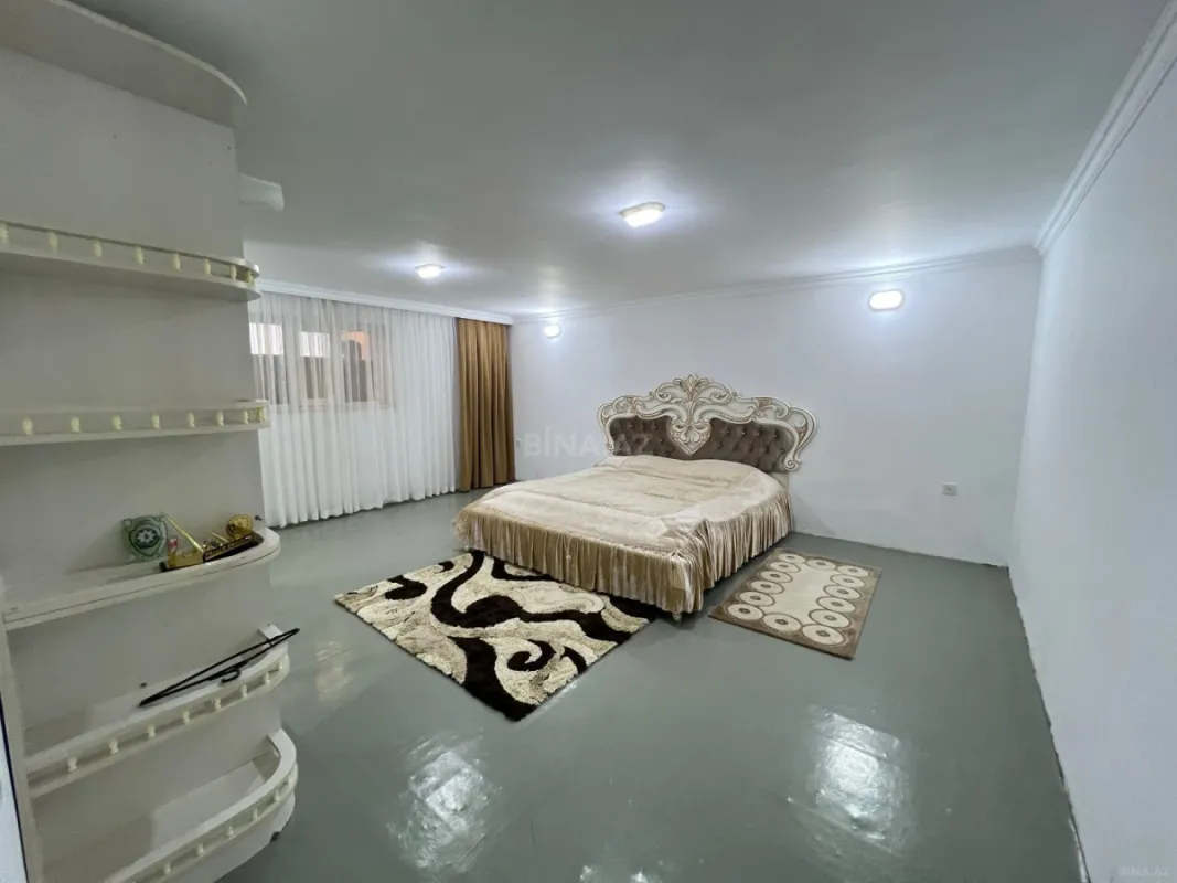 Satılır 5 otaqlı həyət evi 225 m²