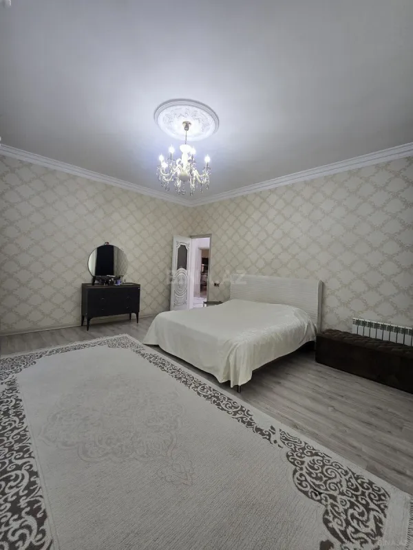 Satılır 5 otaqlı həyət evi 225 m²