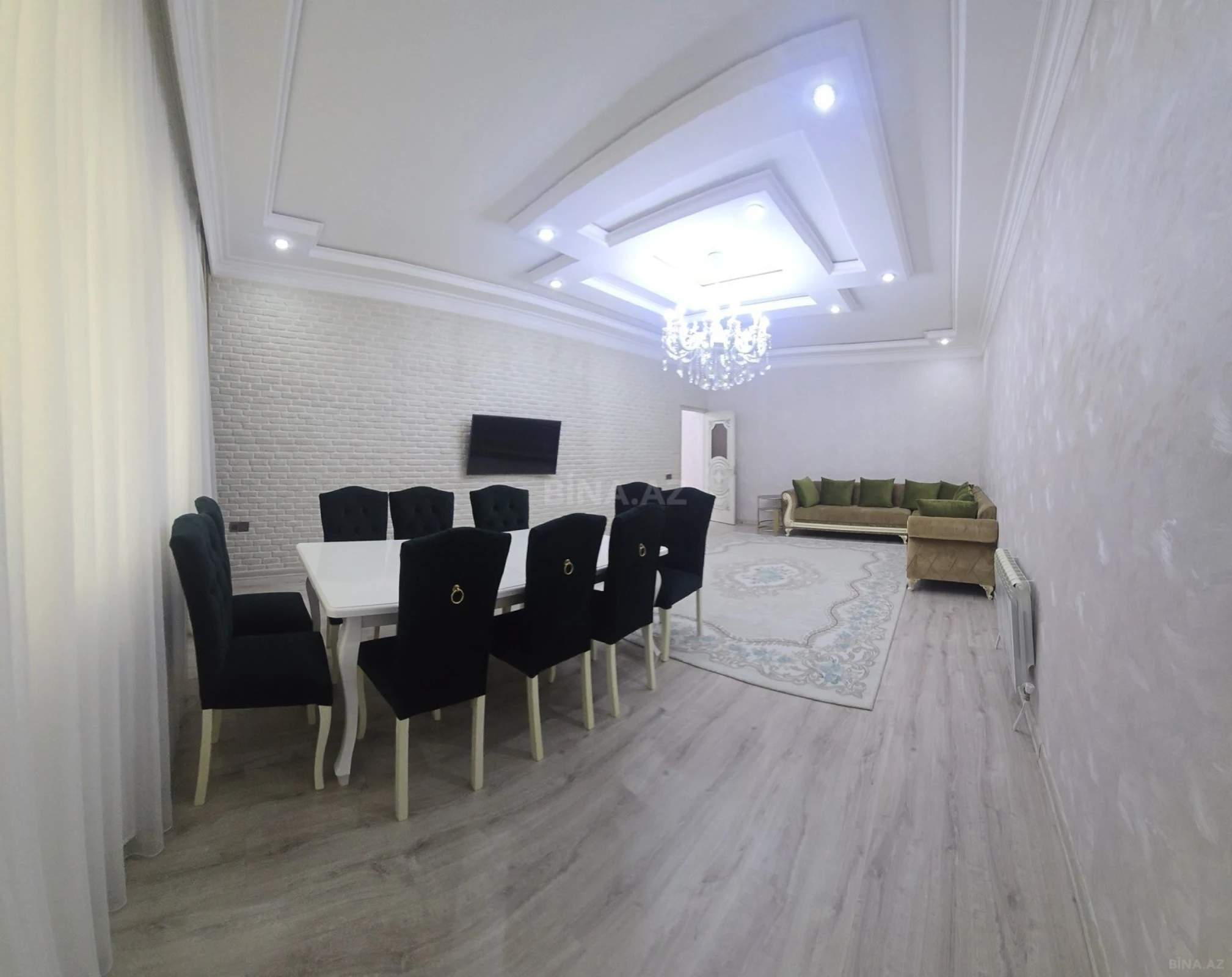 Satılır 5 otaqlı həyət evi 225 m²