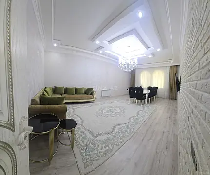 Satılır 5 otaqlı həyət evi 225 m²