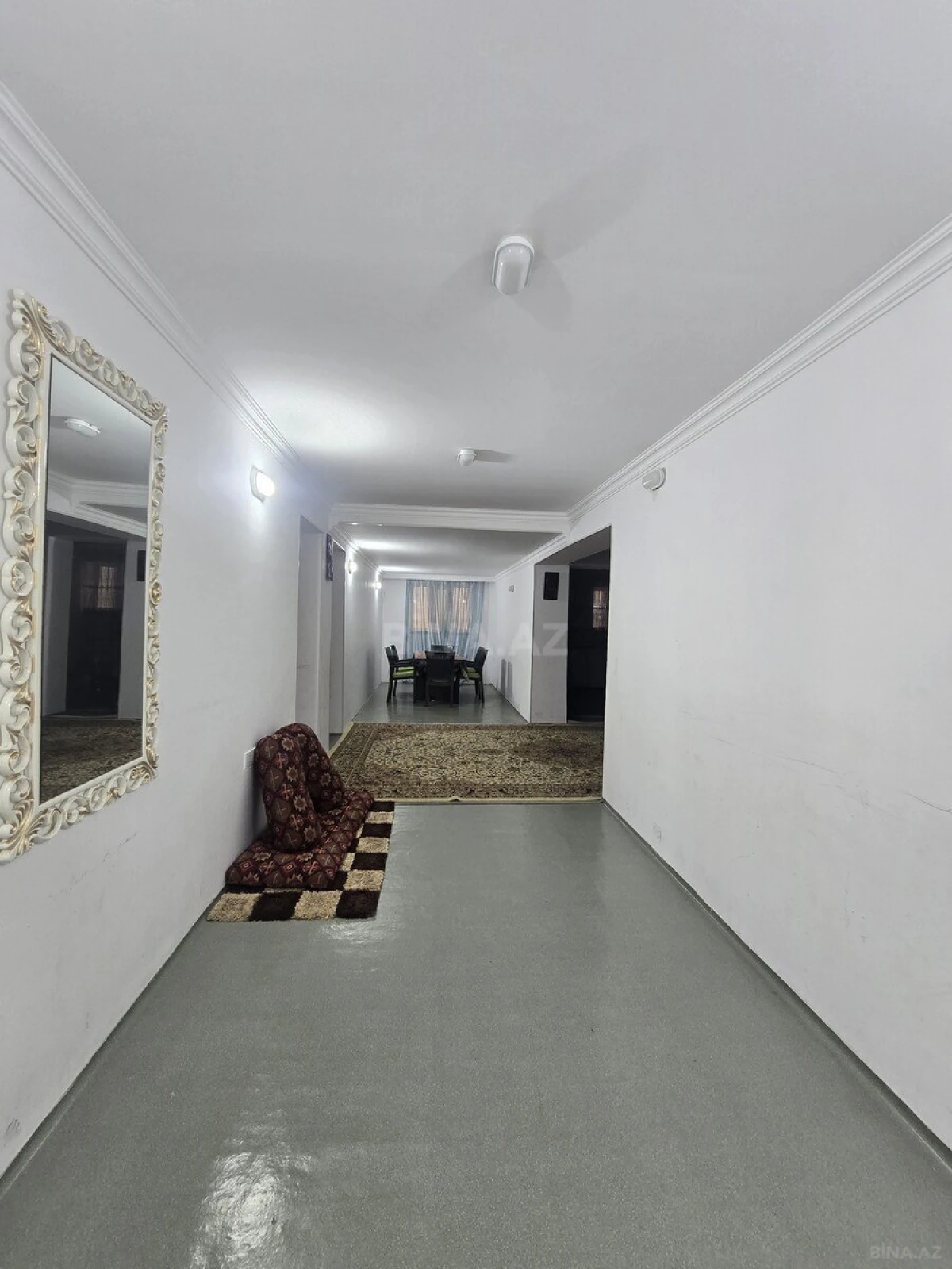 Satılır 5 otaqlı həyət evi 225 m²