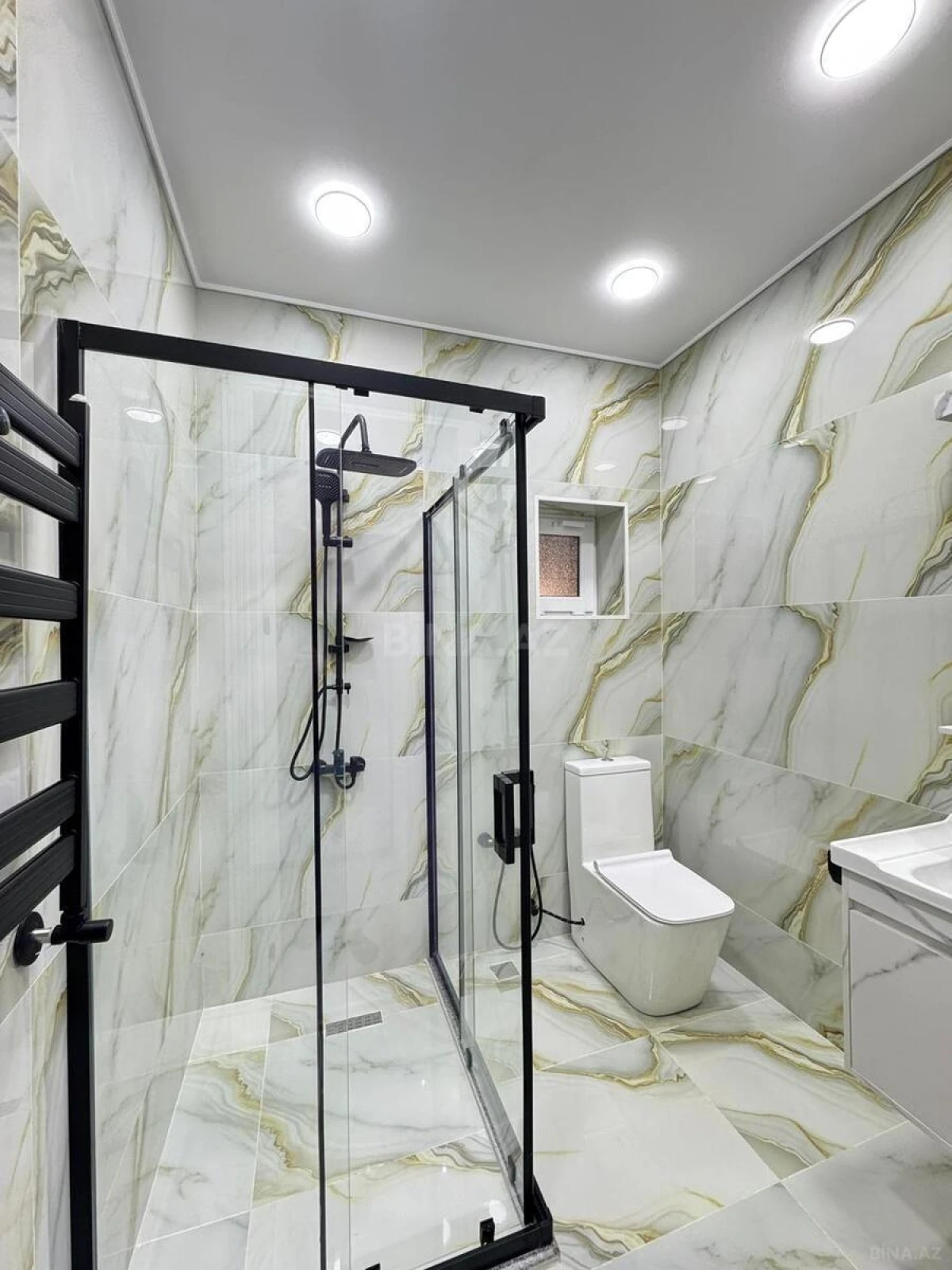 Satılır 4 otaqlı həyət evi 190 m²