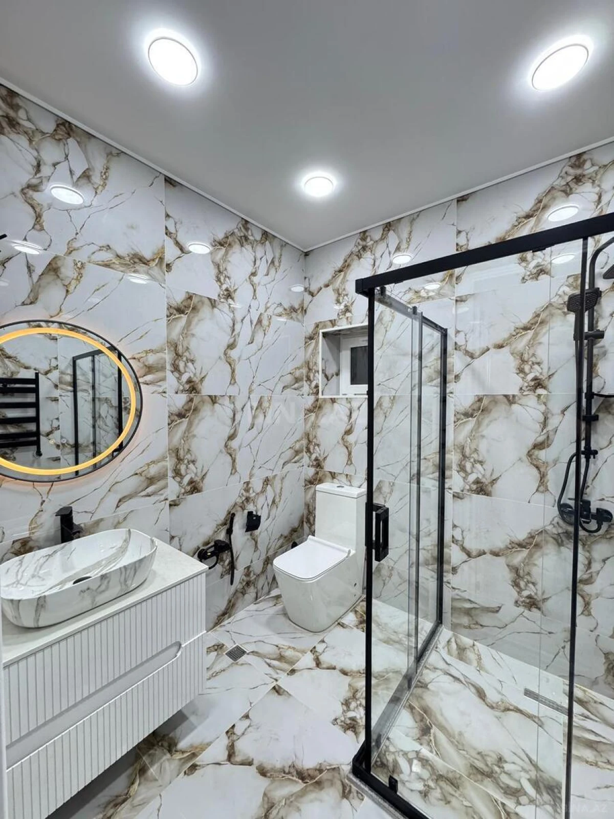 Satılır 4 otaqlı həyət evi 190 m²