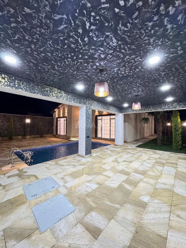 Satılır 4 otaqlı həyət evi 190 m²