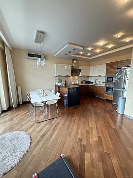 Satılır 4 otaqlı mənzil 178 m² — Bakı, Badamdar 4 otaq 178.00 m²