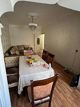 Satılır 3 otaqlı mənzil 85 m²