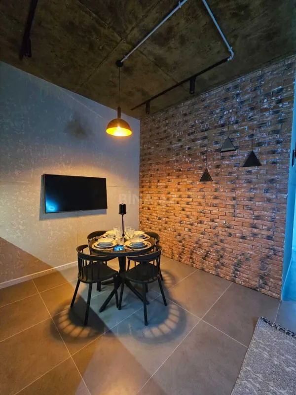 Satılır 2 otaqlı mənzil 56 m²