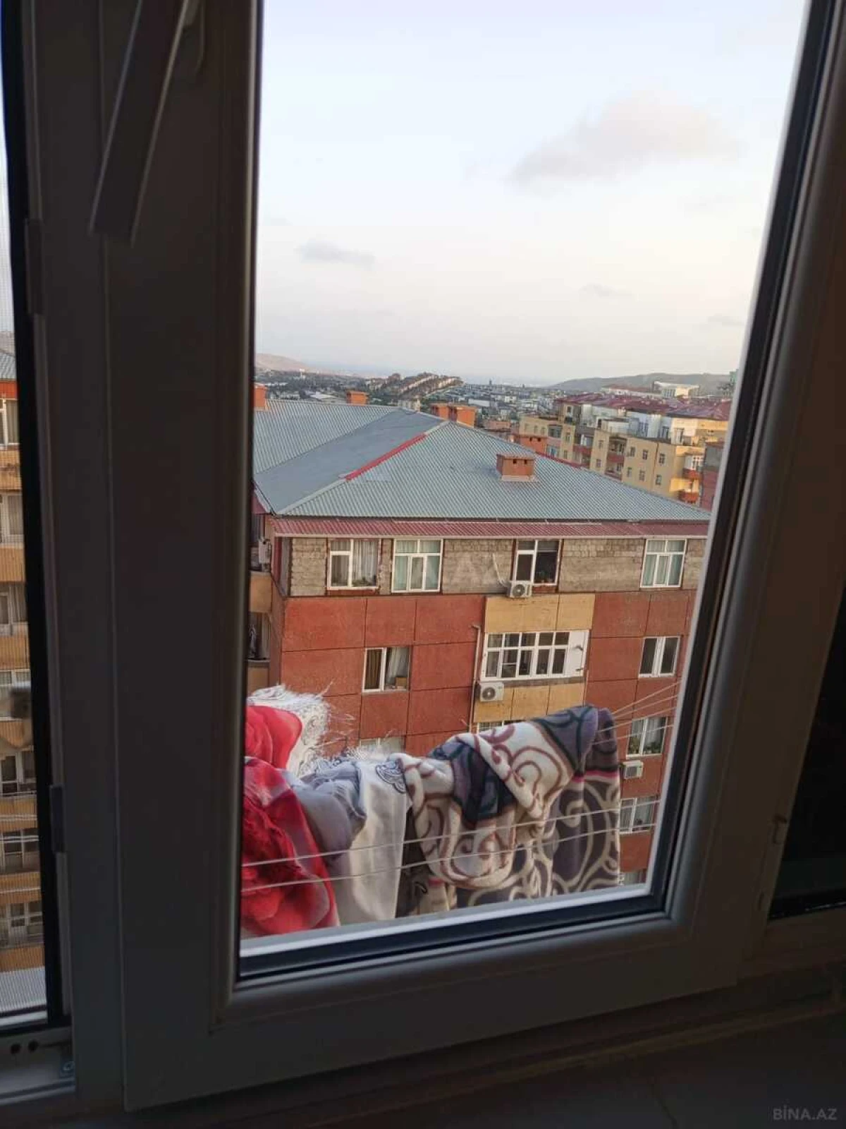 Satılır 3 otaqlı mənzil 67 m²