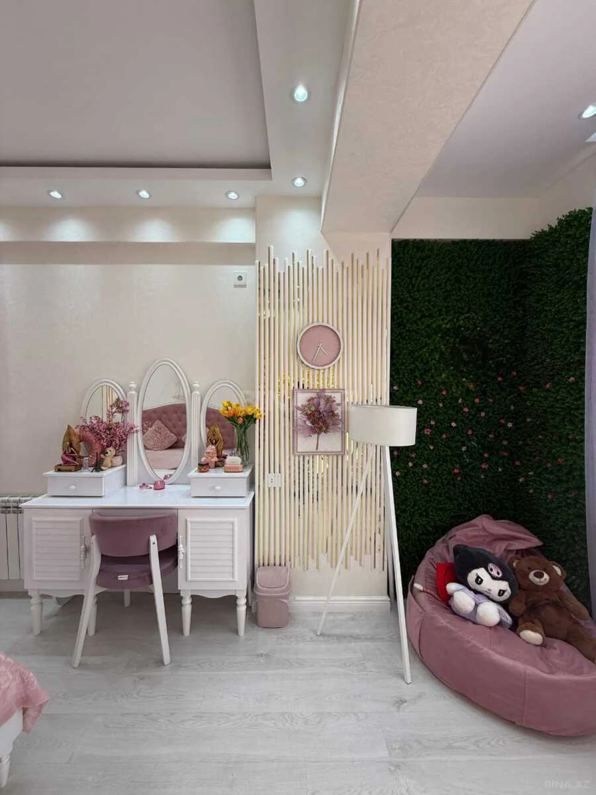 Satılır 3 otaqlı mənzil 127 m²