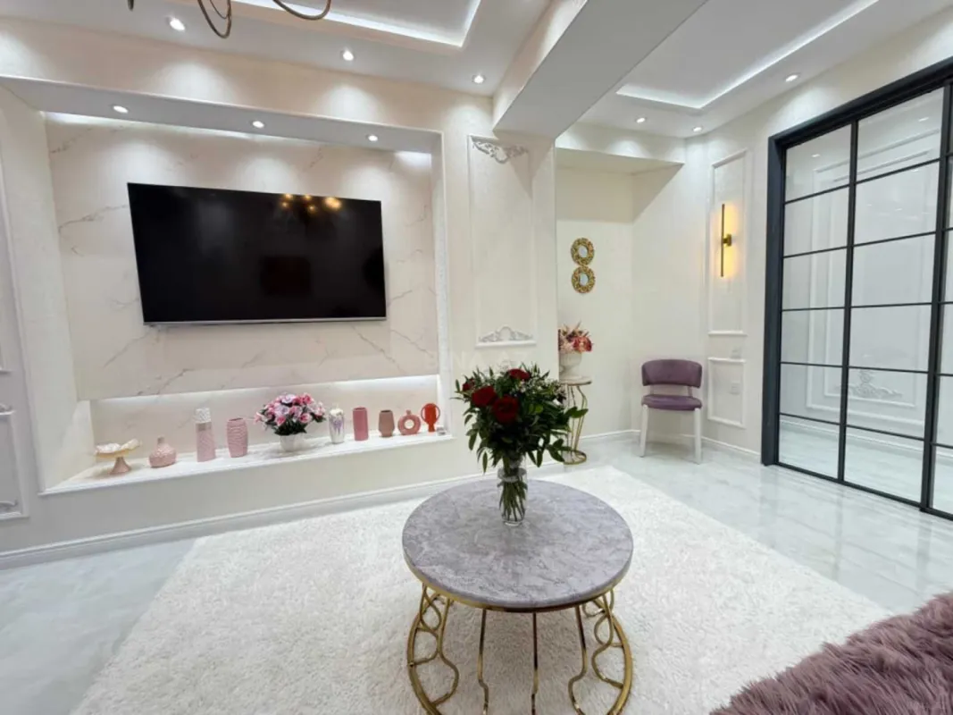 Satılır 3 otaqlı mənzil 127 m²