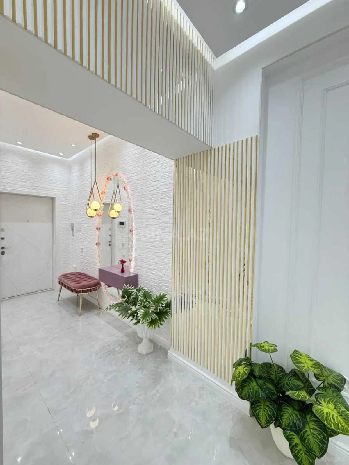 Satılır 3 otaqlı mənzil 127 m²