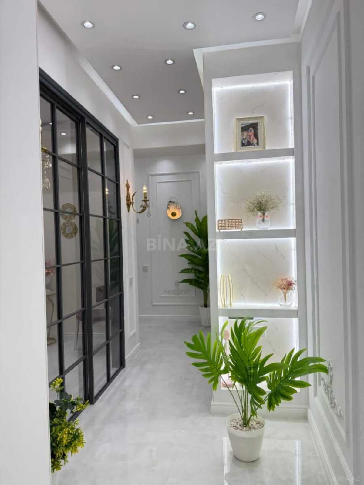 Satılır 3 otaqlı mənzil 127 m²