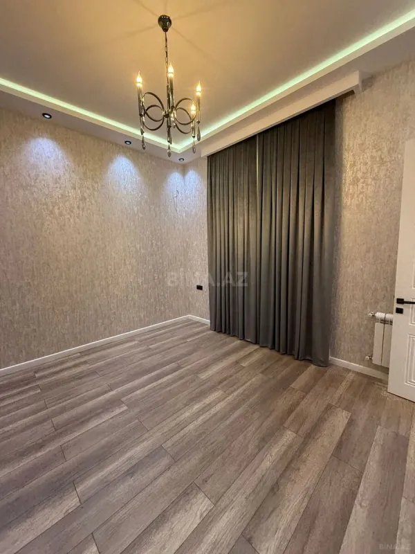 Satılır 6 otaqlı həyət evi 300 m²