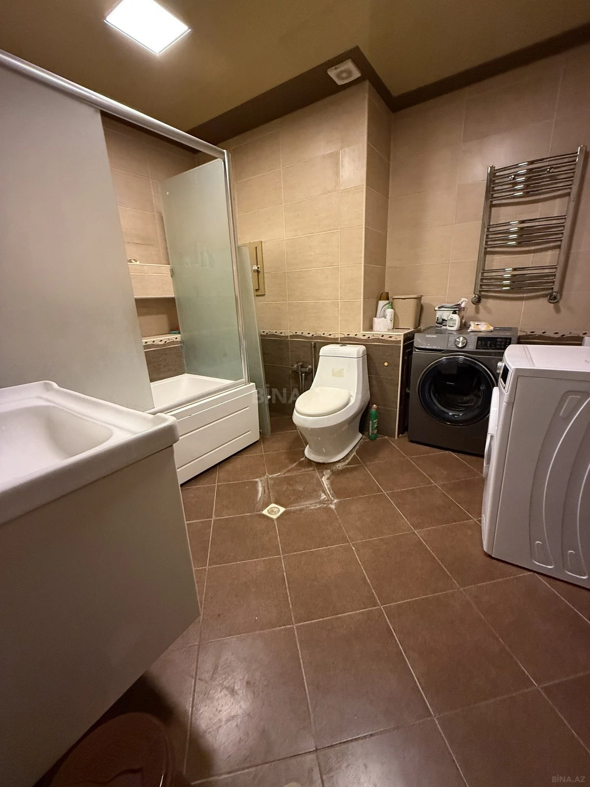 Satılır 2 otaqlı mənzil 85 m²