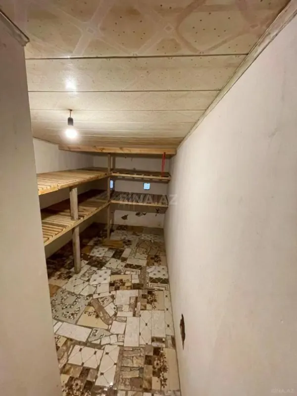 Satılır 6 otaqlı həyət evi 210 m²