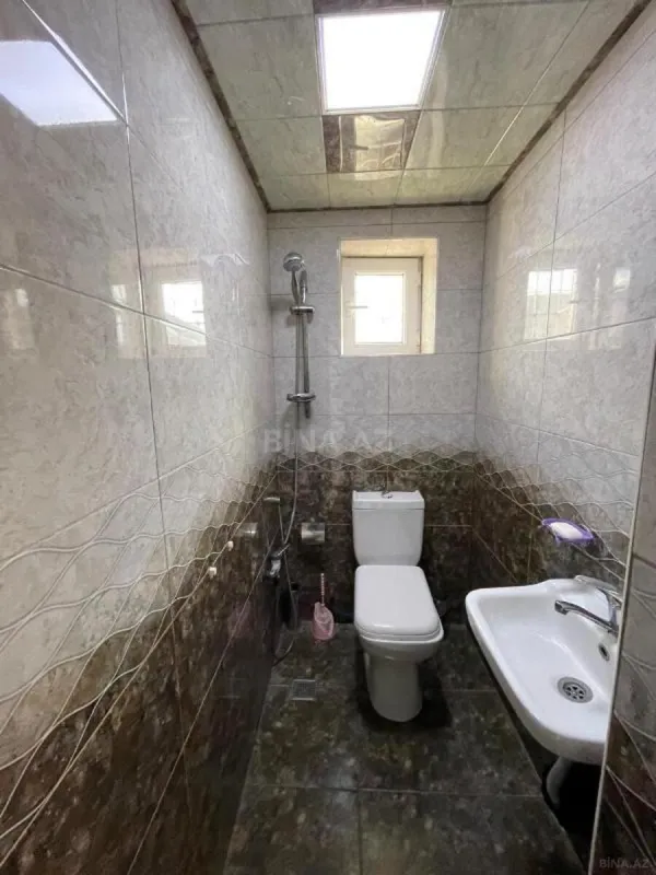 Satılır 6 otaqlı həyət evi 210 m²