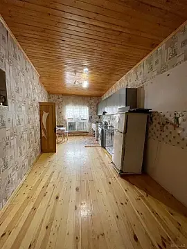 Satılır 6 otaqlı həyət evi 210 m²