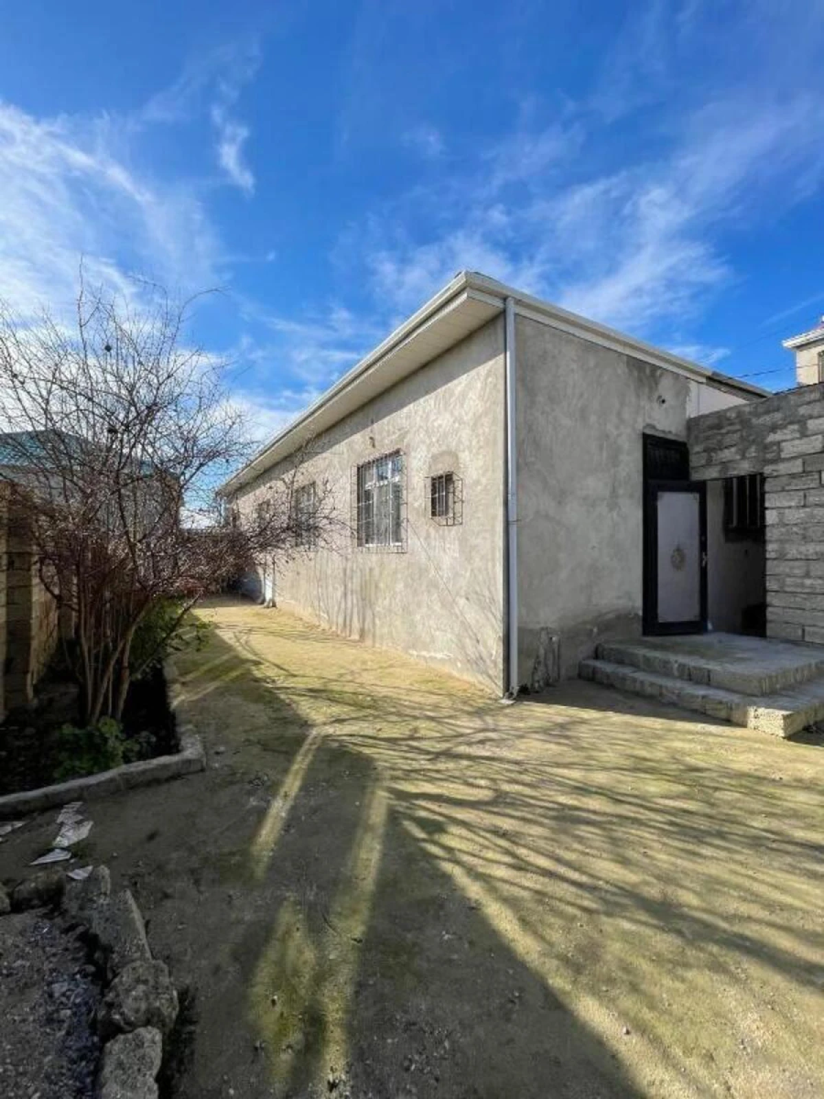 Satılır 6 otaqlı həyət evi 210 m²