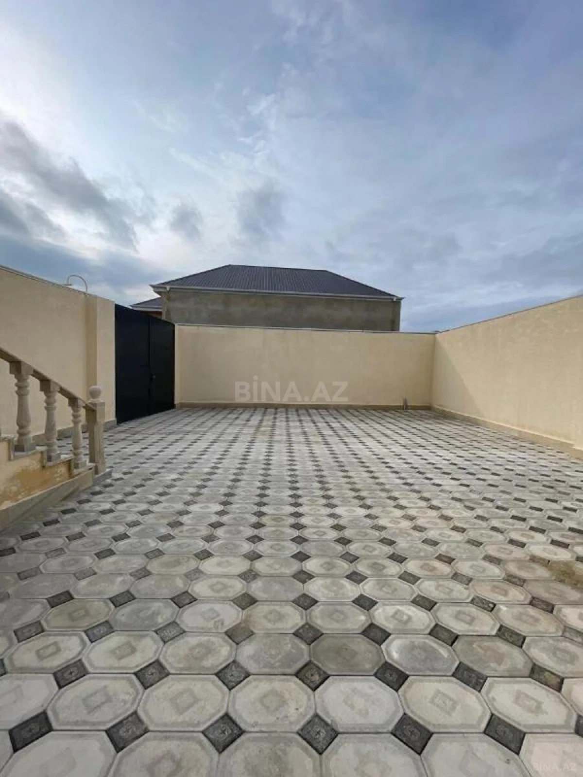 Satılır 4 otaqlı həyət evi 130 m²