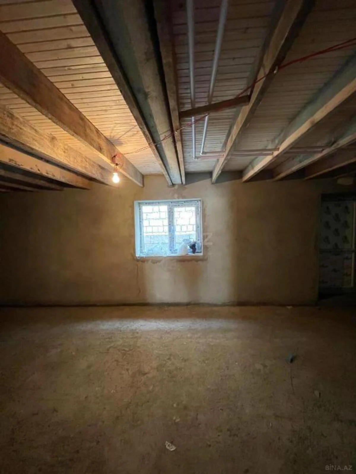 Satılır 4 otaqlı həyət evi 130 m²