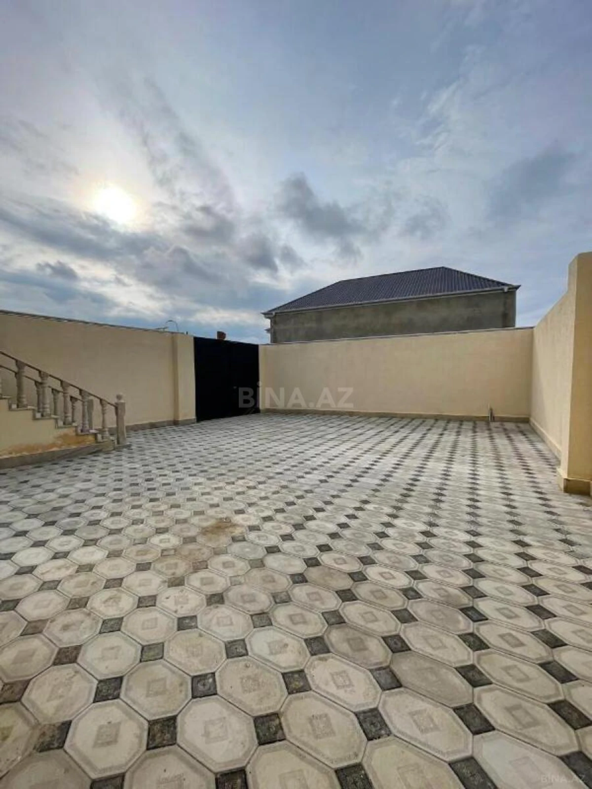 Satılır 4 otaqlı həyət evi 130 m²