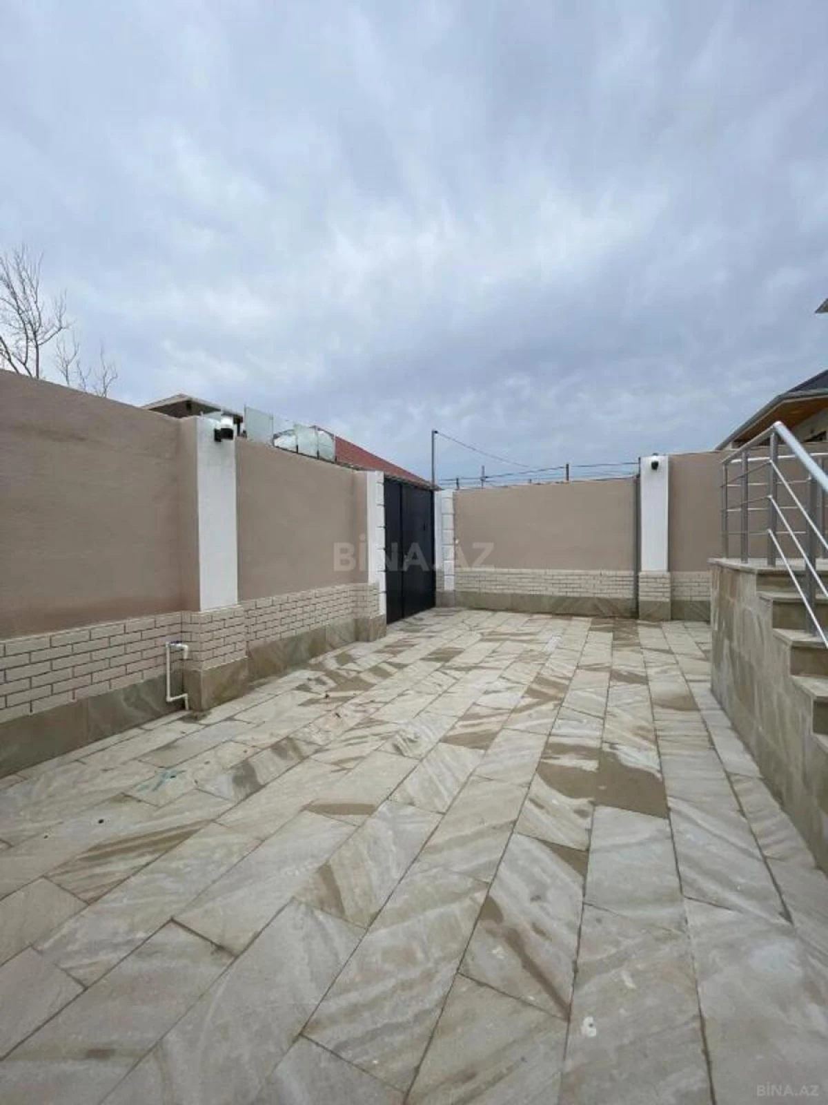 Satılır 4 otaqlı həyət evi 125 m²