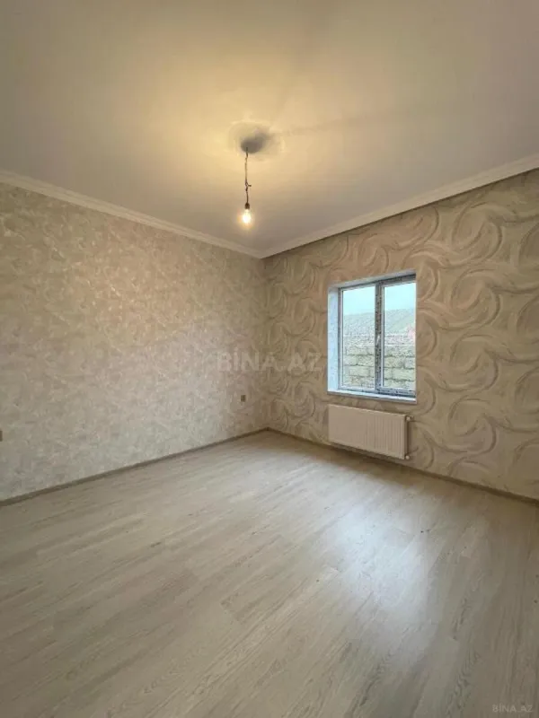 Satılır 4 otaqlı həyət evi 125 m²