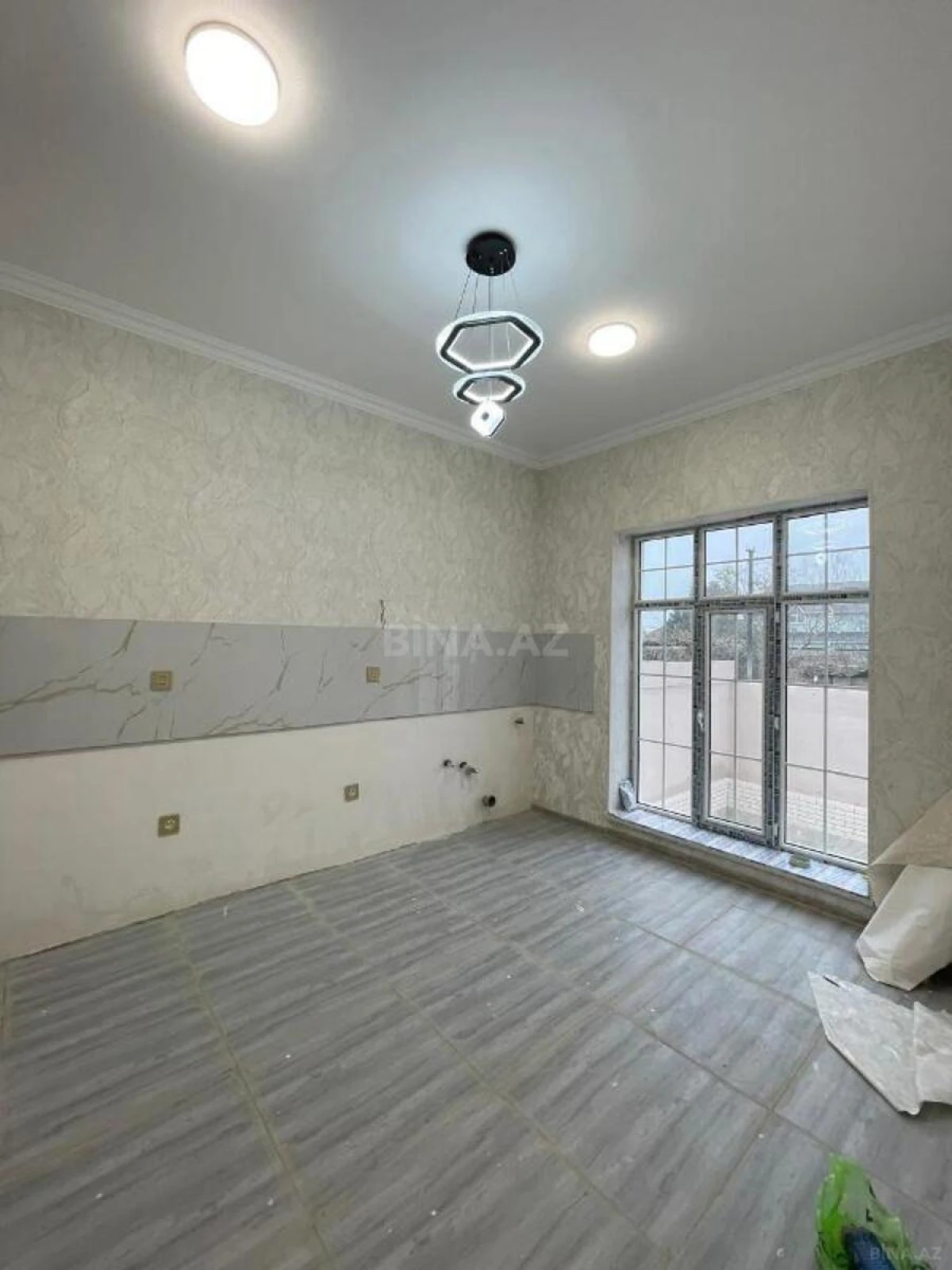 Satılır 4 otaqlı həyət evi 125 m²