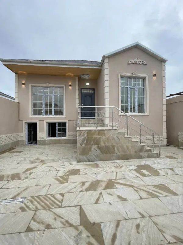 Satılır 4 otaqlı həyət evi 125 m²
