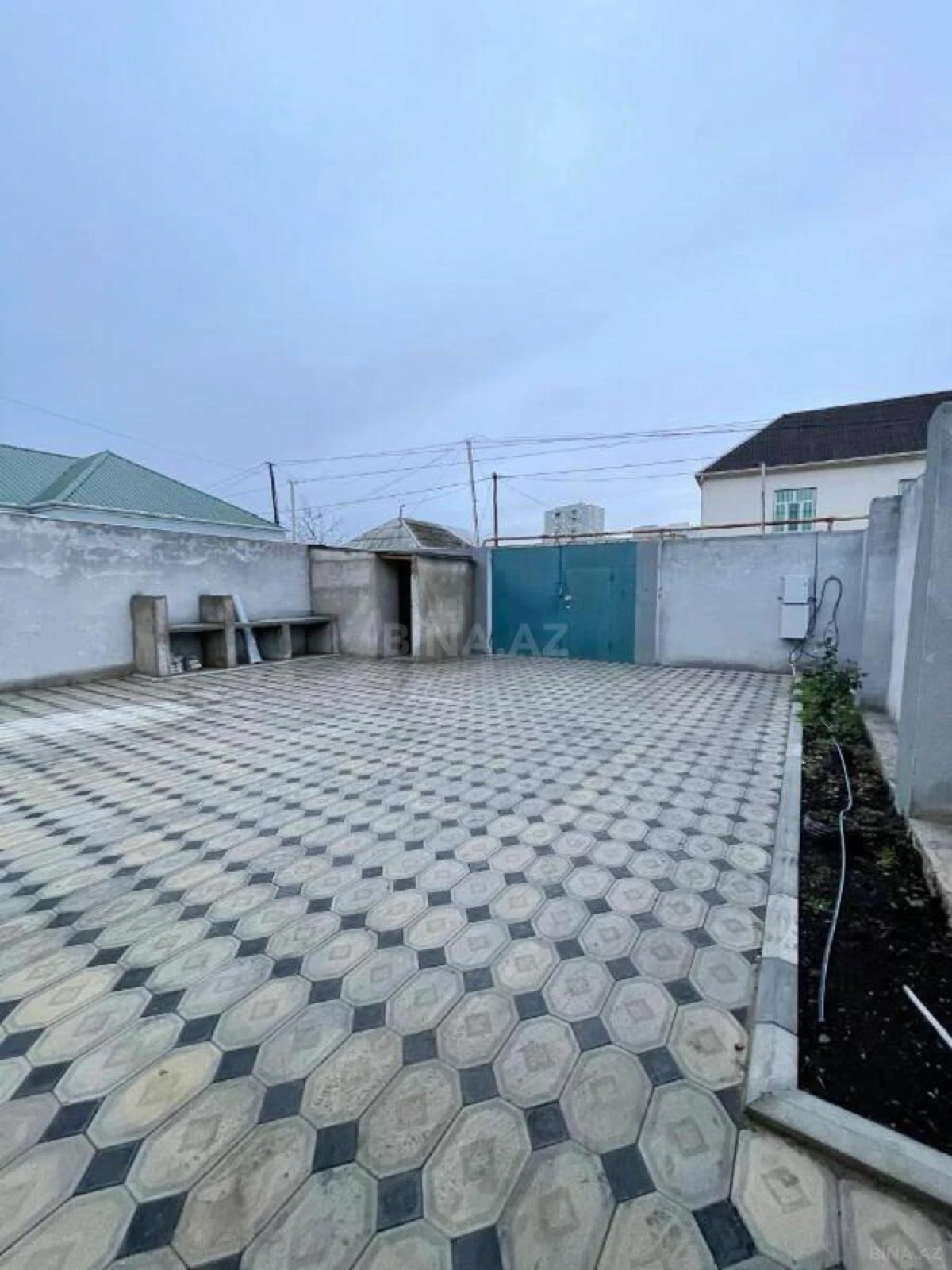 Satılır 4 otaqlı həyət evi 130 m²