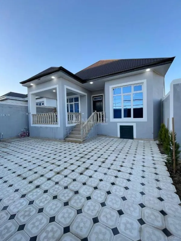 Satılır 3 otaqlı həyət evi 100 m²