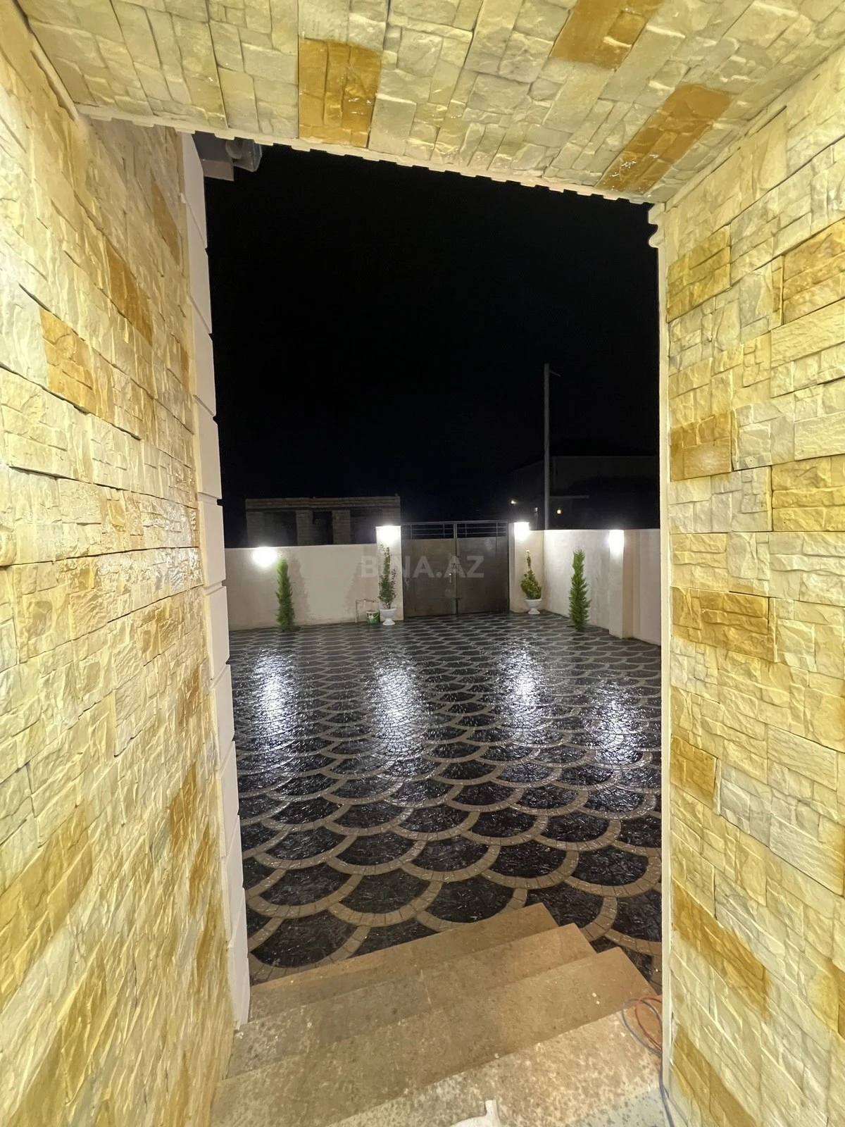 Satılır 4 otaqlı həyət evi 120 m²