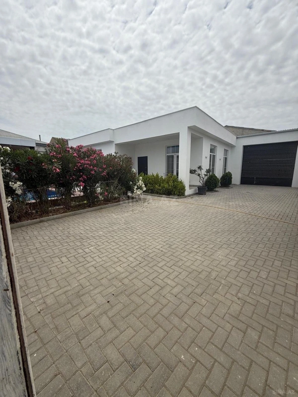 Kirayə verilir 3 otaqlı həyət evi 180 m²