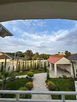 Kirayə verilir 5 otaqlı həyət evi 420 m²