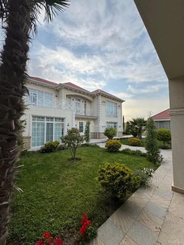 Kirayə verilir 5 otaqlı həyət evi 420 m²