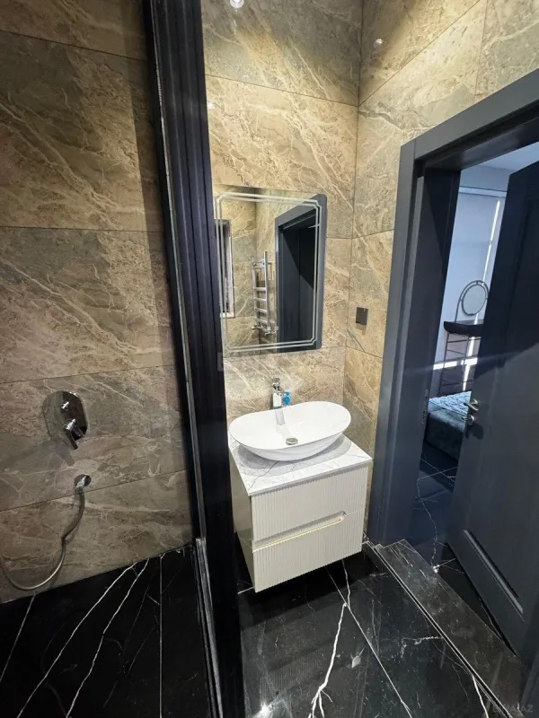 Kirayə verilir 4 otaqlı həyət evi 500 m²